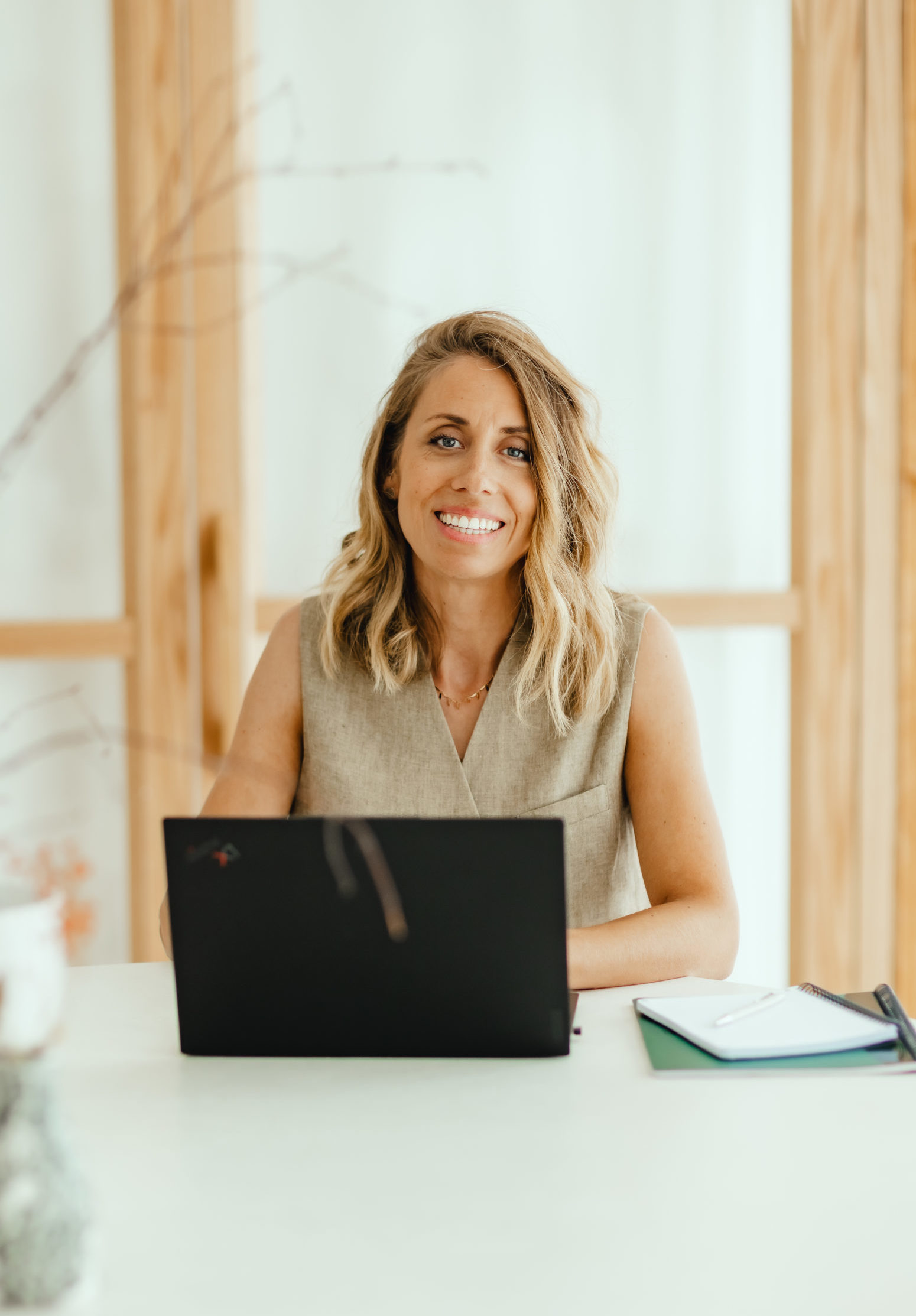 Photo de Natacha - assistante de drirection chez l'interm&eacute;diaire RH SA